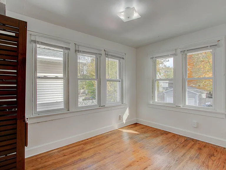 4239 N College Ave — Photo 18