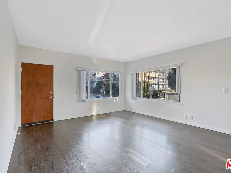 1301 S Saltair Ave #2 — Photo 4