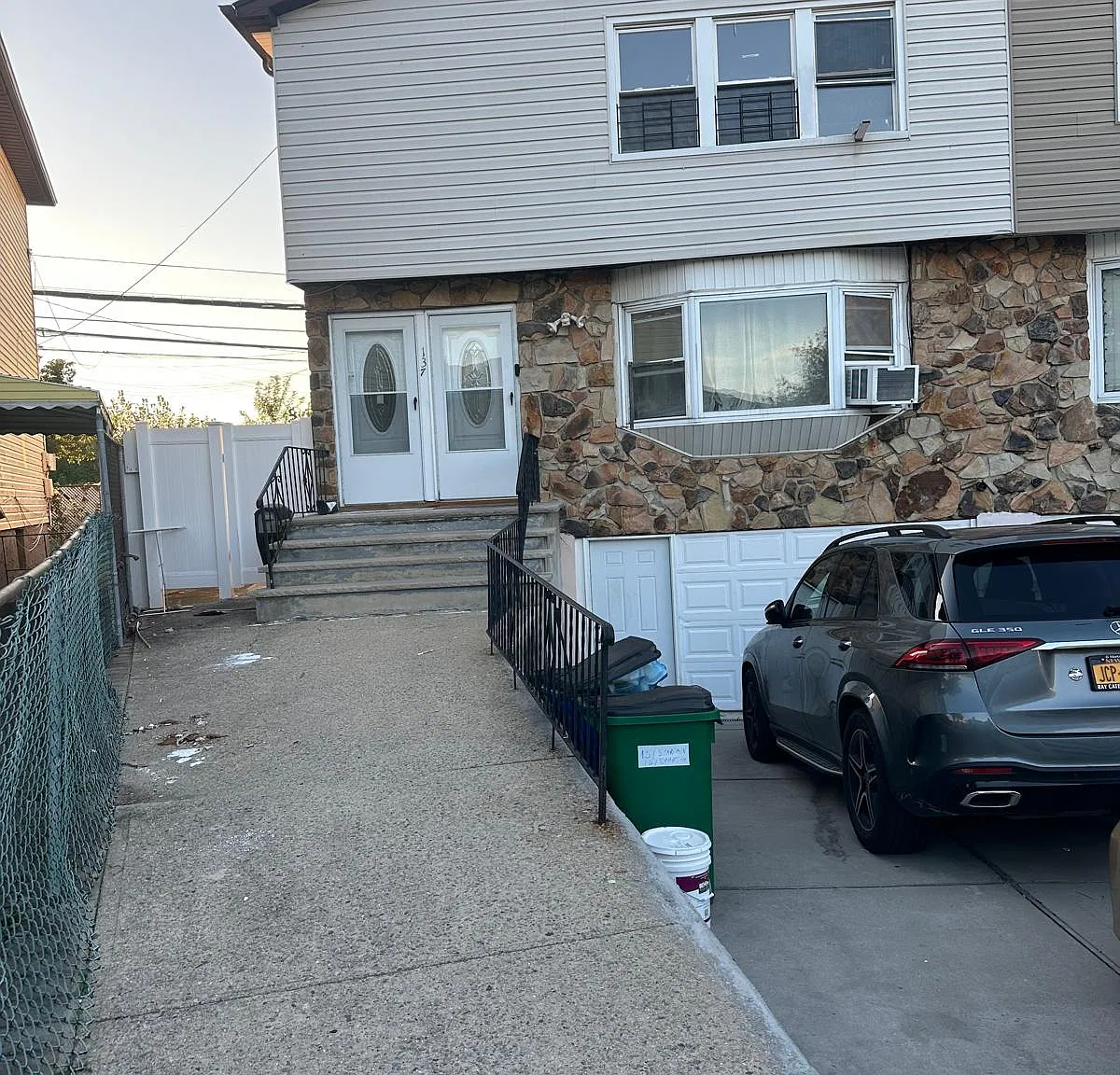 3 bed, 2256 sqft, $3,200 — Photo 1