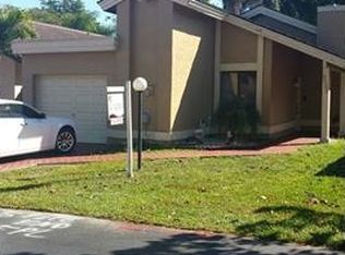 9535 SW 148th Pl, Miami, FL 33196