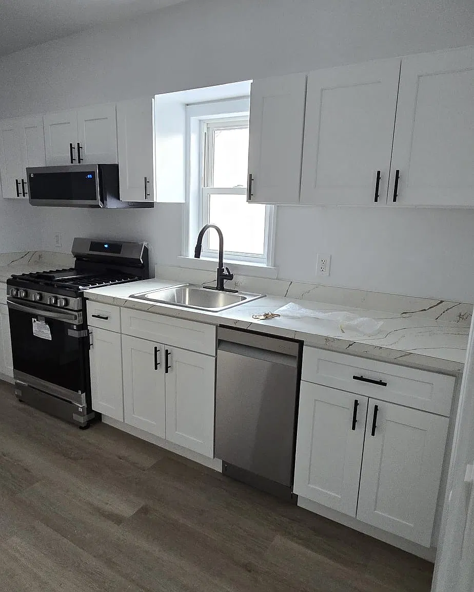 2 bed, $2,600 — Photo 1