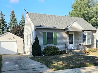 906 13th Ave SW, Austin, MN 55912