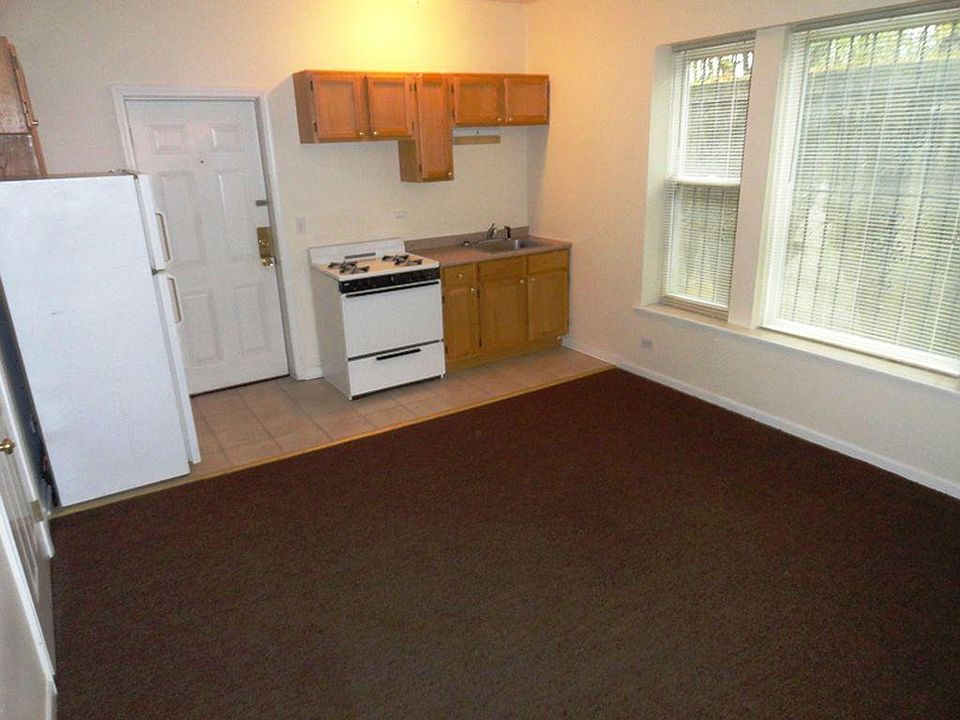 1st image of 435 E Oakwood Blvd Unit 31