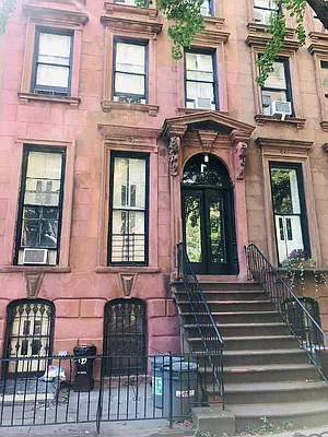 Rented by Oxford Property Group | media 9