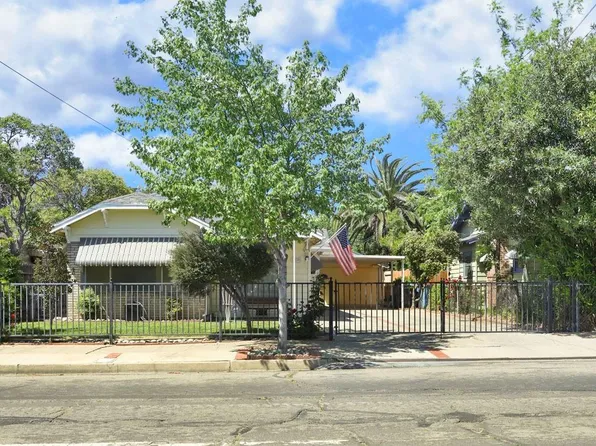 1235 W Park St, Stockton, CA 95203