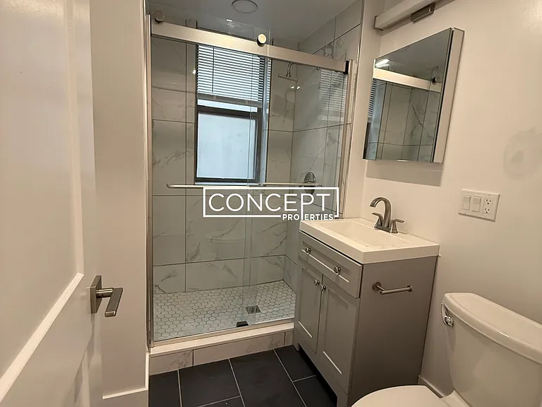 11 Peterborough St #8CP — Photo 3