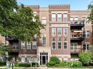1245 N Orleans St APT 902, Chicago, IL 60610