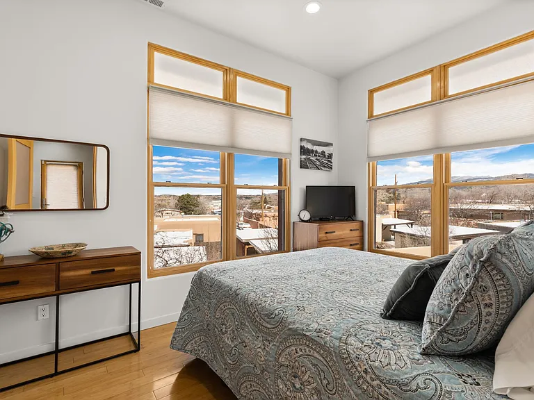 1010 Marquez Pl #L — Photo 18
