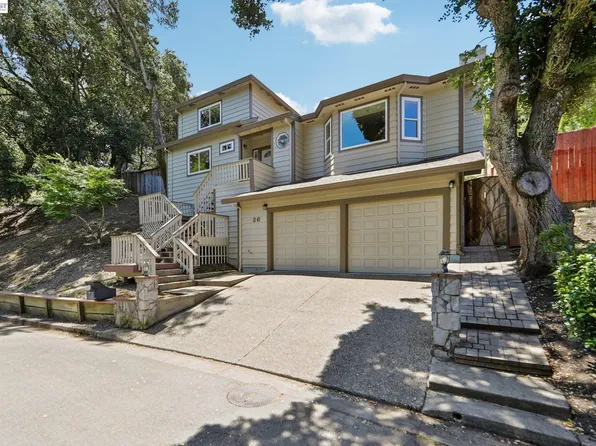 26 Oak Rd, Orinda, CA 94563