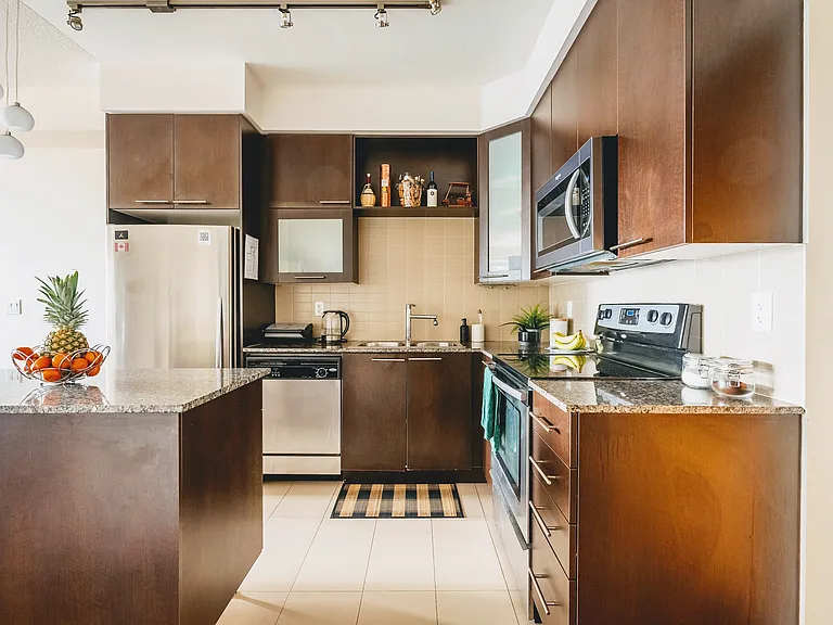 500 Sherbourne St #1808 — Photo 16