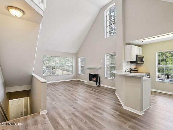 5th image of 13700 RICHMOND PARK Drive #508
