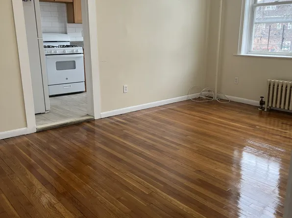 (undisclosed Address), Yonkers, NY 10705