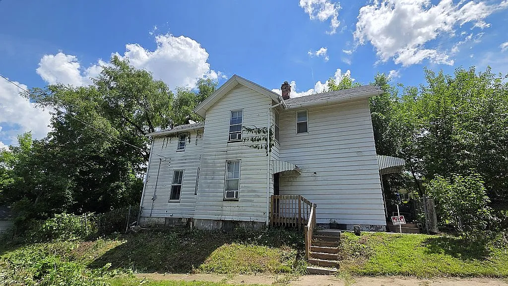 2701 8 1/2 Ave photo 1