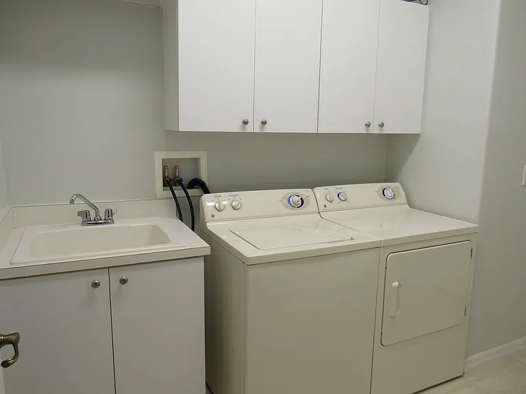Laundr