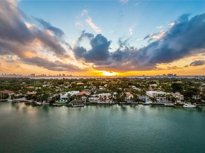 5660 Collins Ave APT 14E, Miami Beach, FL, 33140