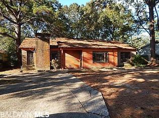 2500 Courtney St S, Mobile, AL 36606