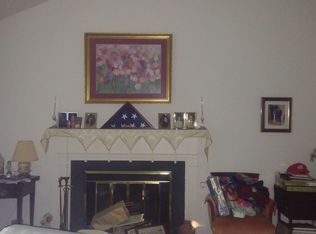 3255 Georgian Ct, Erie, PA 16506
