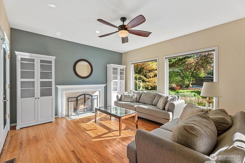 3rd image of 36023 3rd Avenue S