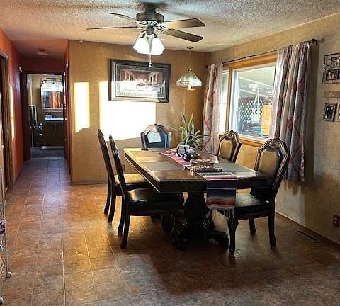 2nd image of 809 Poplar St