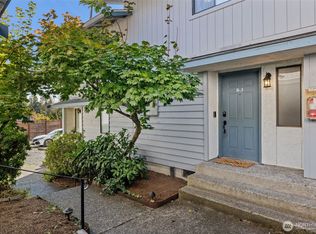 19230 15th Ave NE APT B3, Shoreline, WA