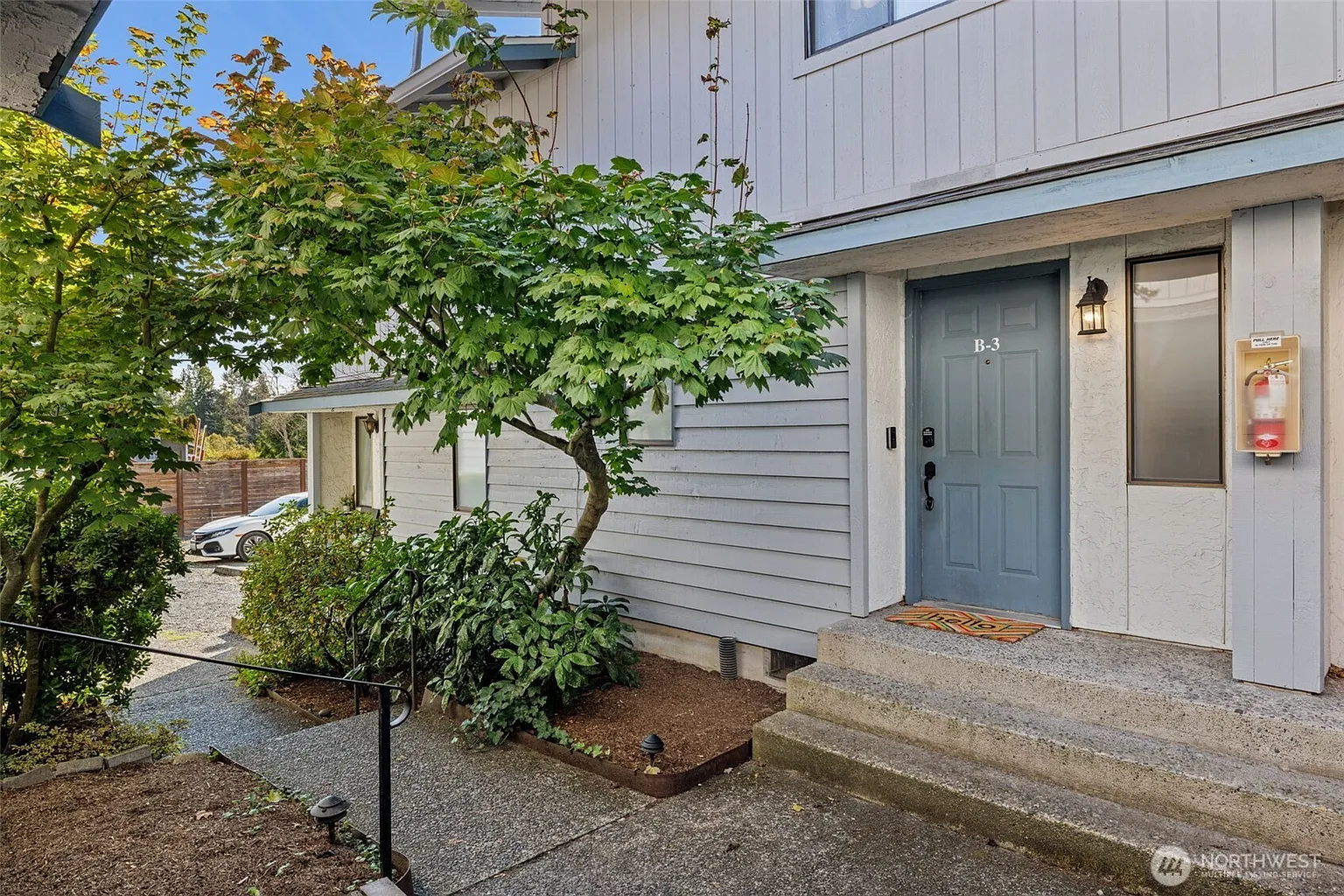 19230 15th Avenue NE #B3 photo 1