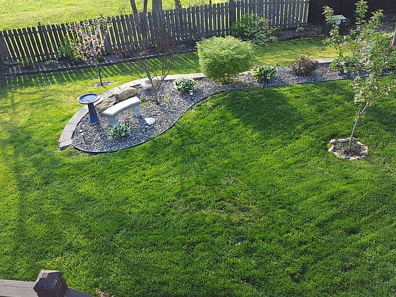 5th image of 605 SW Joseph Cir