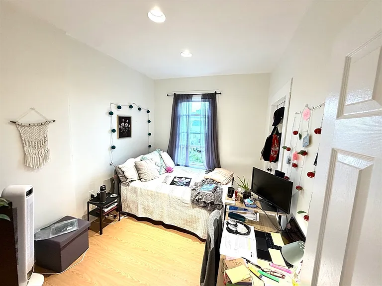 439 Cambridge St #3 — Photo 8