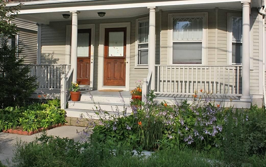 425 Morris Ave, Providence, RI 02906 Zillow