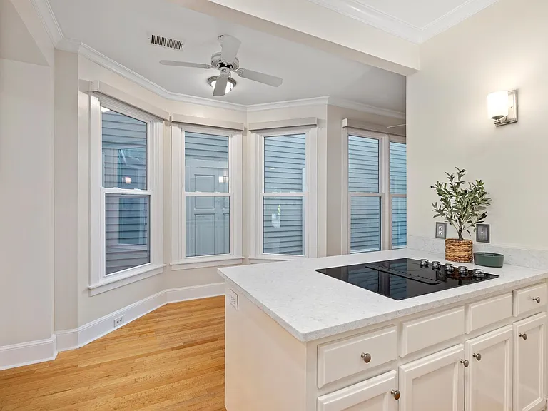 752 Island Dr — Photo 13