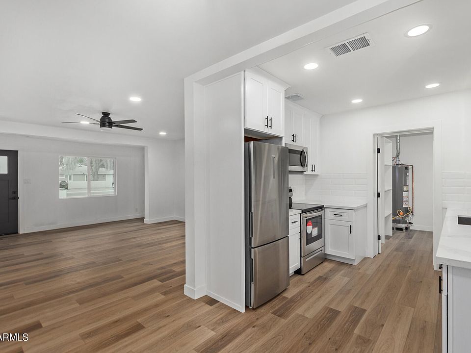 1st image of 2544 E CLARENDON Avenue