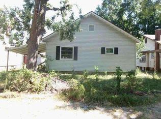 204 S 10th St, Herrin, IL 62948