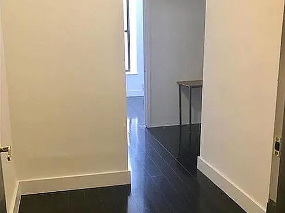 3rd image of 640 10th Ave #2F