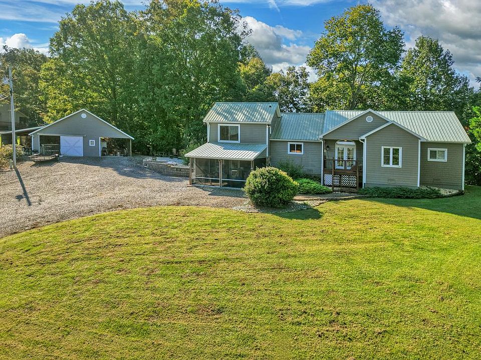 1st image of 18 Dillard Pl