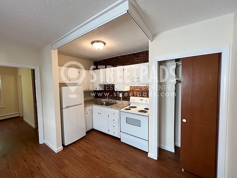 70 S Huntington Ave #12 — Photo 2