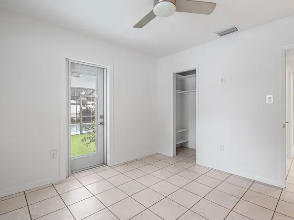7560 15th Ave N, Saint Petersburg, FL 33710