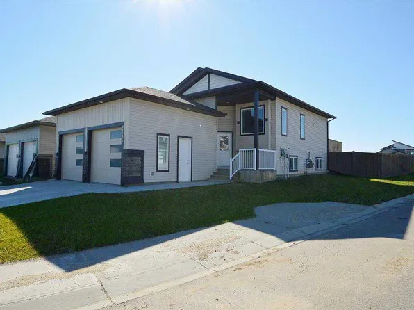 9029 N 80a Ave, Grande Prairie, AB T8X 0P1