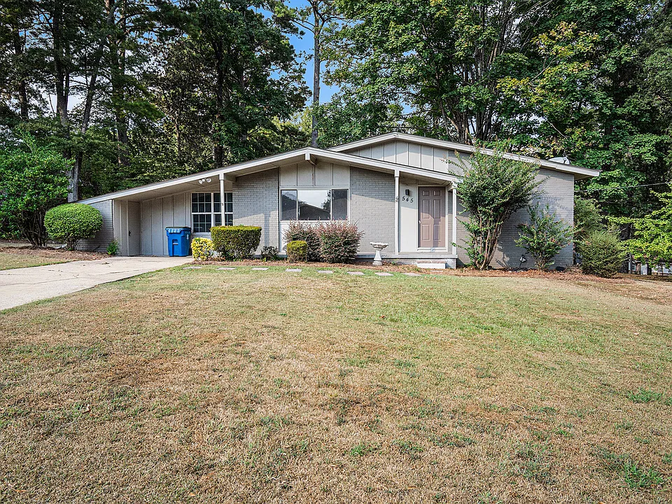545 Edgecrest Dr