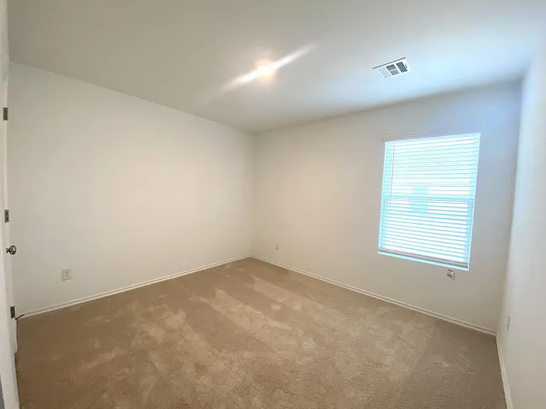 10921 SW 22nd St — Photo 11