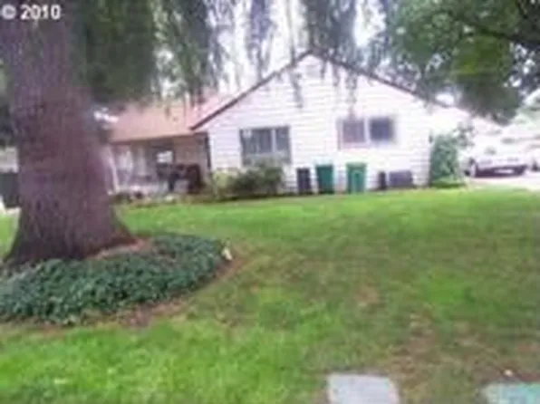 4975 SW Menlo Dr, Beaverton, OR 97005