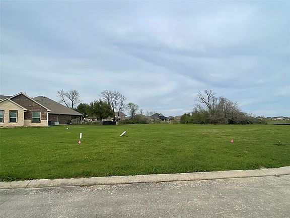 2nd image of 181 Peel Point Dr