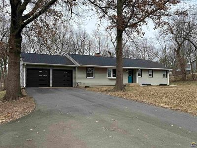 910 NW Menninger Rd, Topeka, KS, 66618
