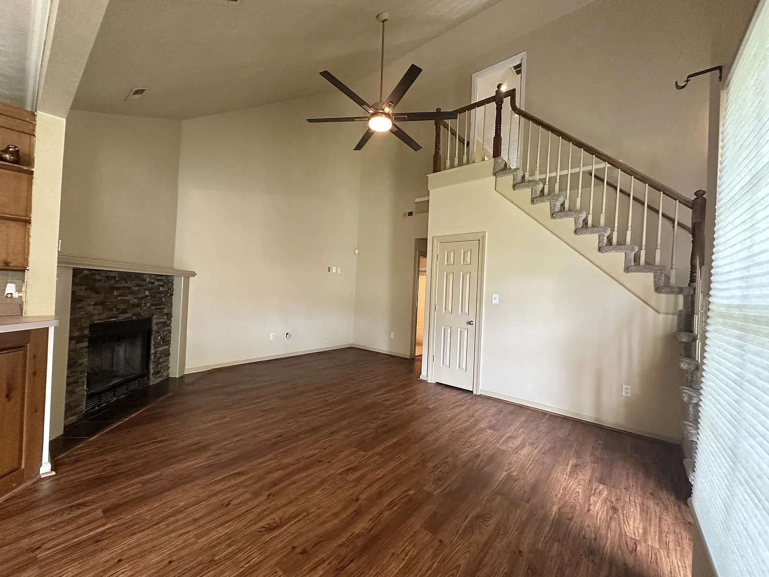 Rivermill Court #4447 (SW) - 1 — Photo 4