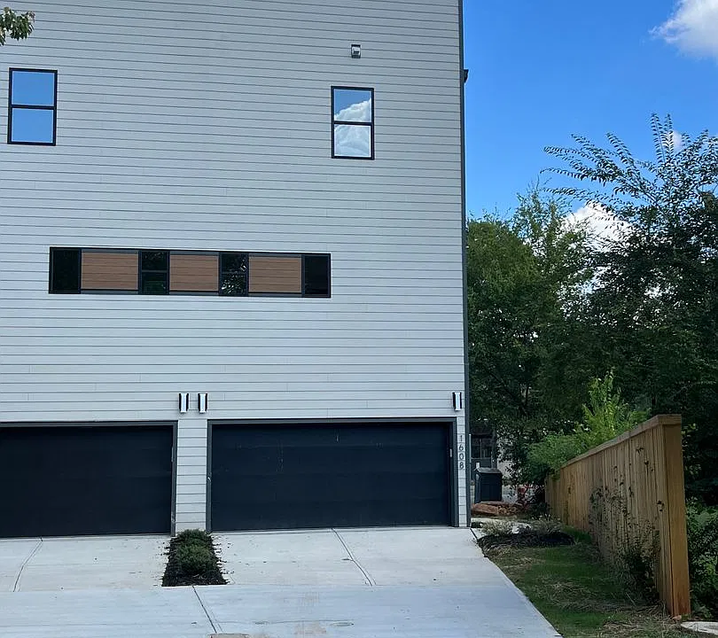 1608 Julia Maulden Pl