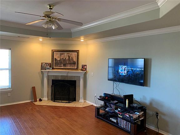 4th image of 6400 SW High Meadow Blvd