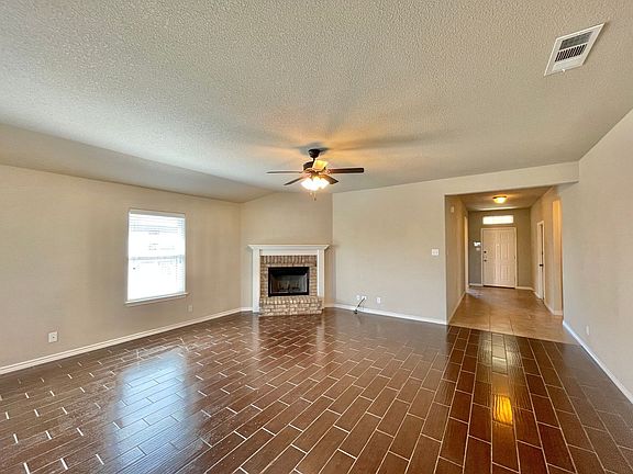 4th image of 6202 Castle Gap Dr