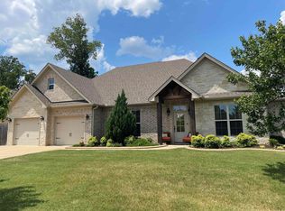 8108 Northshore Cv, Benton, AR 72019