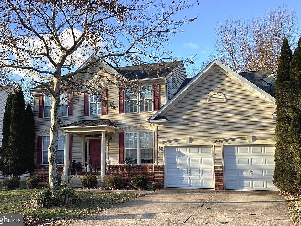 1st image of 213 Aidan Dr