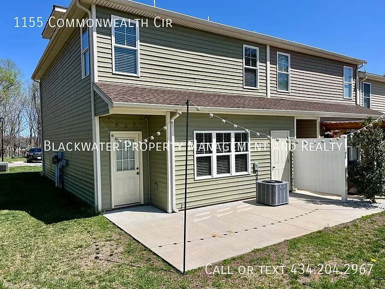1155 Commonwealth Cir — Photo 16