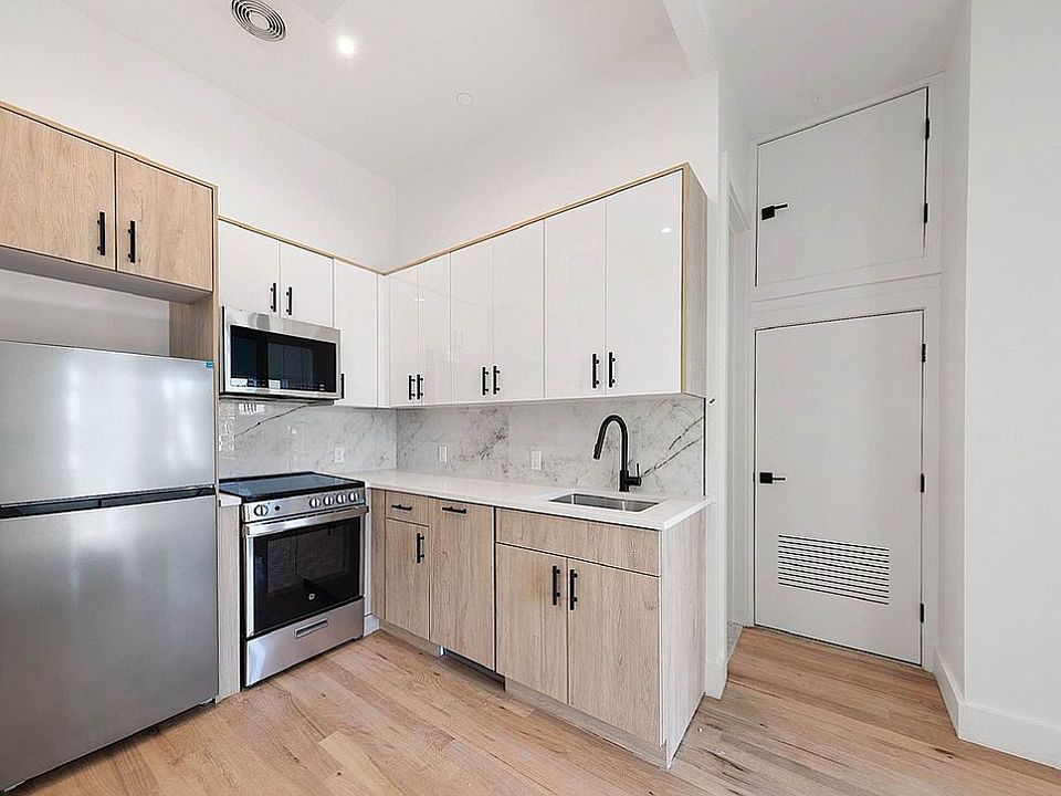 1st image of 897 New York Ave #3A