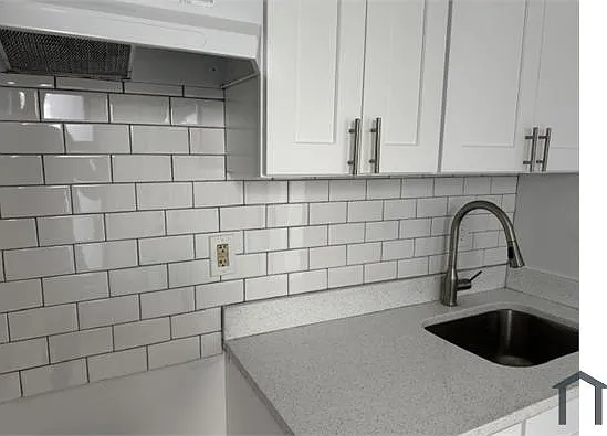 8 William St #14A — Photo 7